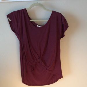 Anthro/Urban twist front tee M